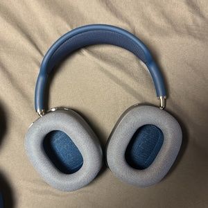 AirPods Max